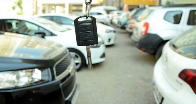 İkinci el otomobilde fiyatlar yokuş aşağı gidiyor