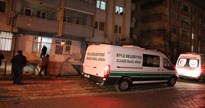 Iraklı kadın, uzaklaştırma kararı olan kocası tarafından boğazı kesilerek öldürüldü