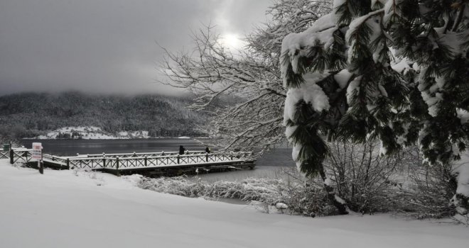 Karla kaplı Abant'a kış güzelliği......