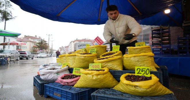 Kilosu 300 lirayı bulan kestaneye rağbet az..