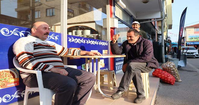 Koyun için girdiği iddia nedeniyle arkadaşının ölüm ilanını anons ettirdi