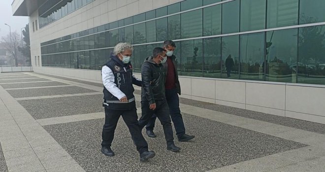 Minibüsten 12 kilo esrar çıktı: 2 gözaltı.....