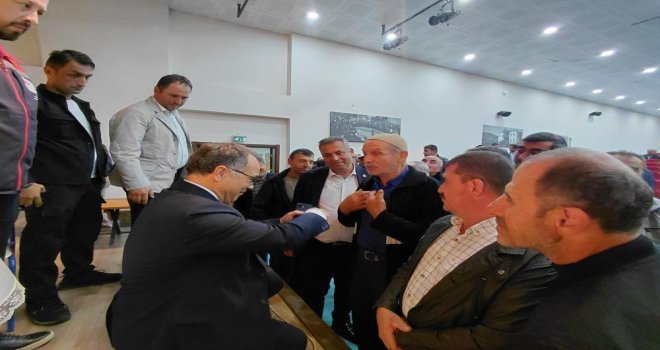 Mudurnu'da 329 kanatlı hayvan yetiştiricisine biyogüvenlik eğitimi verildi
