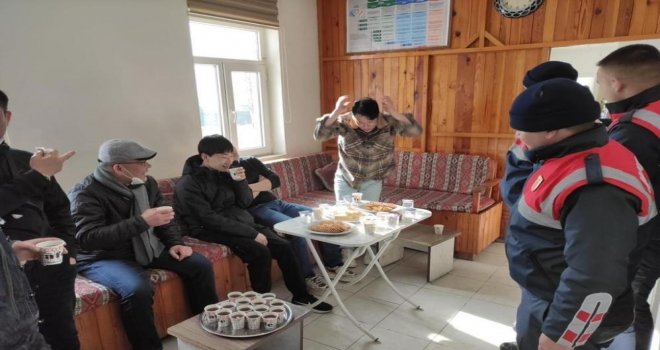 Navigasyon yanlış yönlendirince olanlar oldu, saatler süren çalışmanın ardından kurtarıldılar