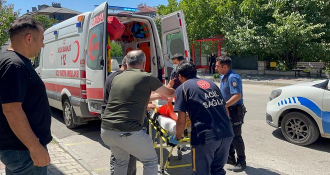 Oğluna veda mesajı atıp, eşinin beylik tabancasıyla kendini yaraladı