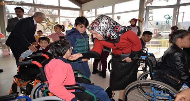 ÖZEL ÇOCUKLARA ÖZEL DOĞUM GÜNÜ KUTLAMASI 