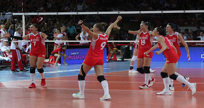 Büyük bir başarıya imza atan Milli Takımımız, finalde Sırbistan'la karşılaşacak