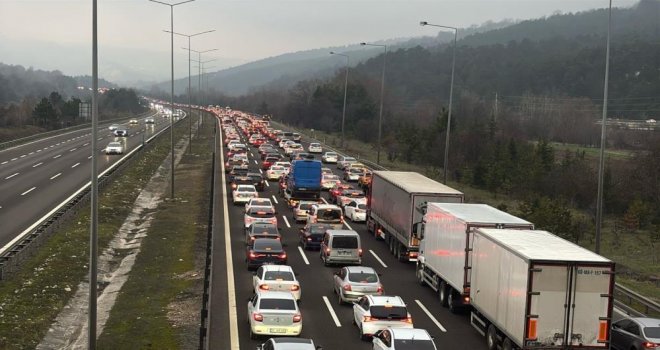 Ramazan Bayramı'nda Bolu'dan 331 bin araç geçiş yaptı.......