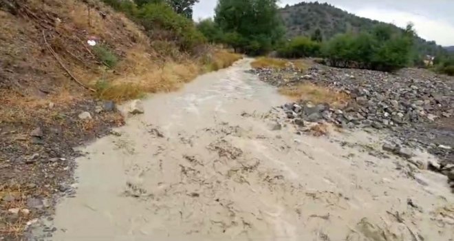 Sağanak dereleri taşırdı……