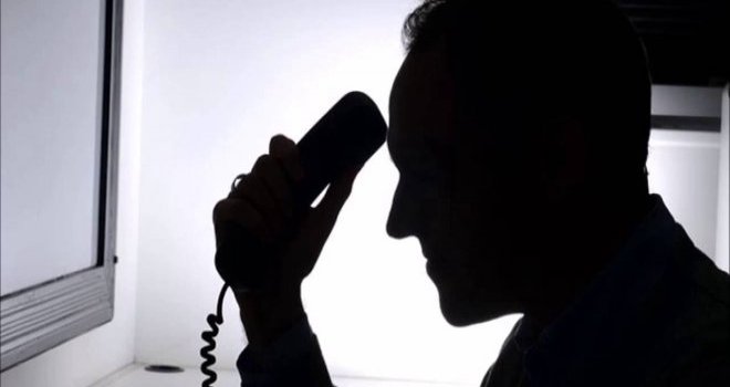 Sahte polis, 72 yaşındaki kadını FETÖ korkusu ile dolandırdı