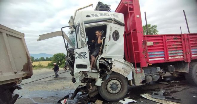 Sıkıştığı yerde dakikalarca yardım bekledi........
