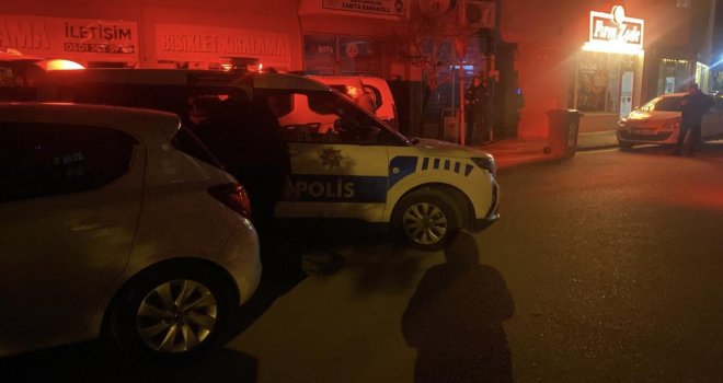 Sokak ortasında karısıyla kavga eden alkollü şahıs gözaltına alındı