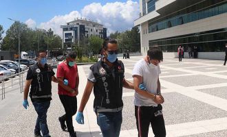  520 gram esrarla yakalanan 3 kişi adliyeye sevk edildi