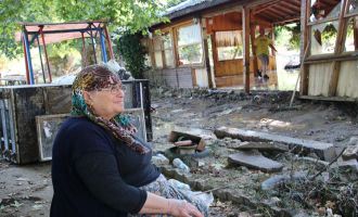 18 yıllık işletmesi gözlerinin önünde yok oldu