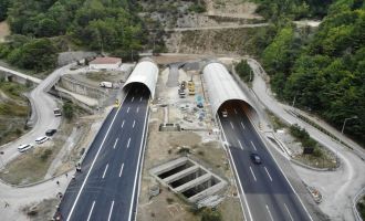 38 gündür trafiğe kapalı olan yol ulaşıma açıldı