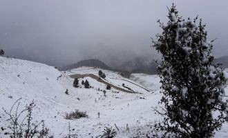Abant Gölü’nün yüksek kesimleri beyaz örtüyle kaplandı.....