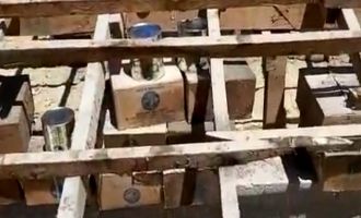 ABD'nin 50 yıl önce gönderdiği yağlar, bir okulun çatı katından çıktı