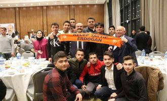 AK PARTİ KADROLARI ‘VEFA’ İÇİN ANT İÇTİ 
