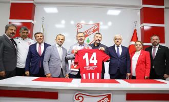 Bakan Kasapoğlu, Boluspor Kulübünü ziyaret etti