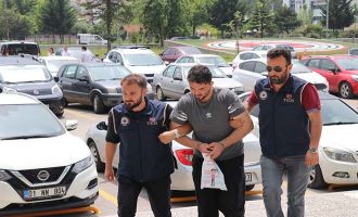 Bankta oturan Iraklı, İşid’li çıktı