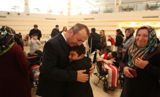 Başkan Özcan engelli bireyler ve yakınlarıyla buluştu