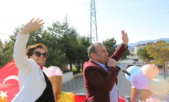 Başkan Özcan, otobüs turuyla Bolu halkının bayramını kutladı....