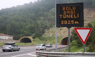 Bayram tatilinde Bolu Dağı Tüneli’nden 1 milyon 21 bin 945 araç geçiş yaptı