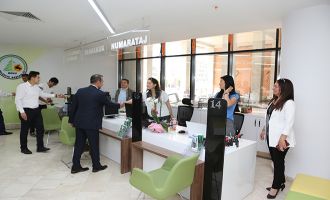 Belediye Başkanı Özcan personelle bayramlaştı