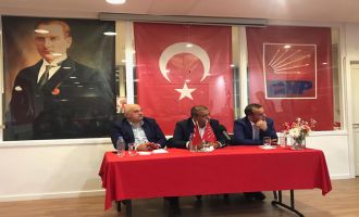 Belediye Başkanı Tanju Özcan, CHP İngiltere Birliği üyeleriyle buluştu
