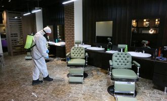 Berber, kuaför ve güzellik salonları dezenfekte ediliyor