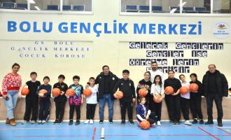 'Biz Bir Takımız' Projesi öğrencilerine moral ziyareti