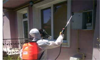 Bolu Belediyesi sinek ve haşerelere karşı mücadeleye devam ediyor...