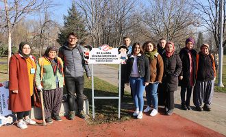 Bolu Belediyesi ve üniversite öğrencileri açık alanda tütüne savaş açtı