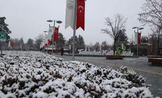 Bolu beyaz örtüyle kaplandı..