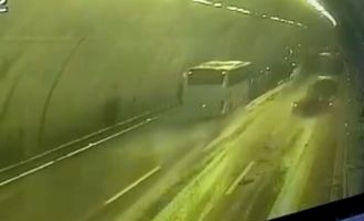 Bolu Dağı Tüneli'nde 1 kişinin öldüğü feci kaza kamerada
