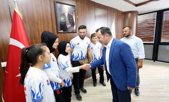 Bolu Wushu Kungfu takımından Başkan Özcan’a ziyaret