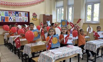 Bolu’da 49 bin 169 öğrenci karne sevinci yaşadı..