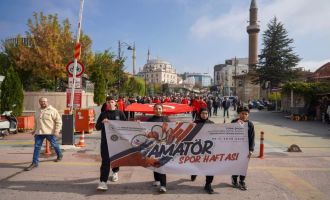 Bolu'da Amatör Spor Haftası yürüyüşle başladı....