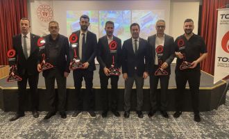 Bolu'da extreme yarışlarında dereceye giren sporculara ödülleri verildi