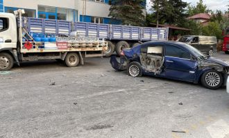 Bolu’da facianın eşiğinden dönüldü: Tüp yüklü kamyon kazaya karıştı