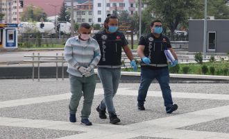 Bolu’da, iç çamaşırına sakladığı 291 gram eroinle yakalandı