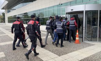 Bolu’da iki genci silahla yaralayan 3 şüpheli tutuklandı.....