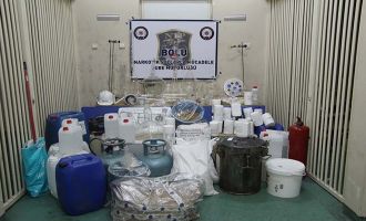 Bolu’da okul yanında kurulan uyuşturucu imalathanesine operasyon: 4 gözaltı