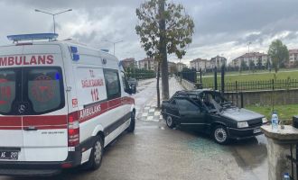 Bolu'daki feci kaza kamerada: Baba-kız yaralandı