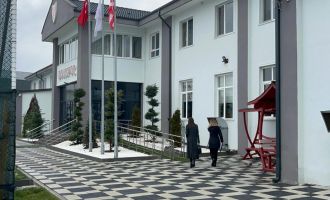 Boluspor'un kapısına icra memurları dayandı, Başkan Abak küplere bindi
