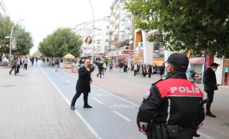 Böylesi anca filmlerde olur…. 