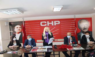 CHP Bolu İl Kadın Kolları Başkanı Zuhal Toker Işın; İktidar zihniyeti kadınlara ‘itaat et rahat et’ anlayışını dayatıyor