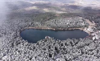 Gölcük Tabiat Parkı’nda kış güzelliği.........
