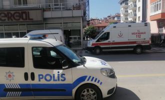 Haber alamadıkları arkadaşlarını evinde ölü buldular....