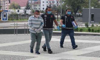 İç çamaşırında eroinle yakalanan sanığa 12 yıl 6 ay hapis ile 25 bin lira adli para cezası